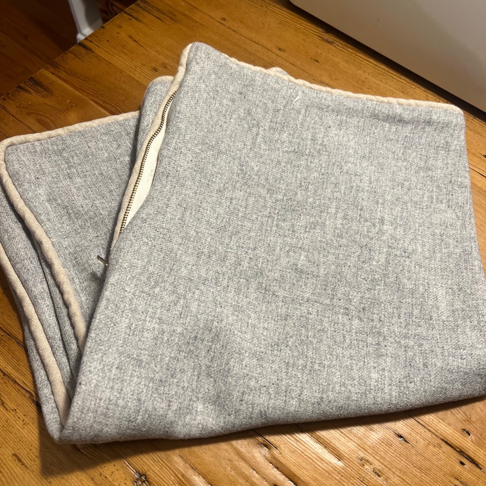 Schoolhouse Electric Classic Piped Pillow Cover n Gray.  26x26